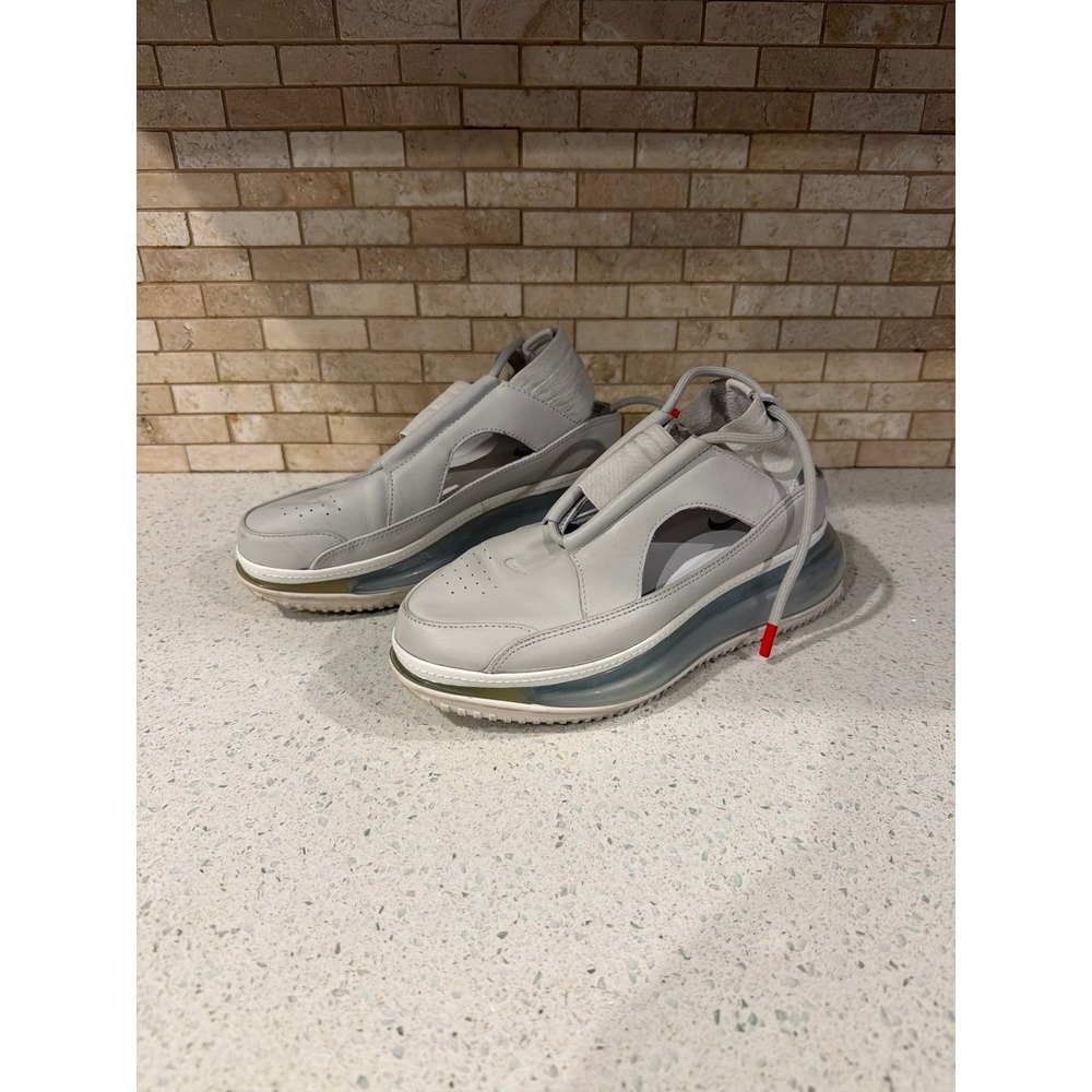 Nike Air Max 720 Slip Women's Size 7.5 Gray Laceless Sneakers Full Air